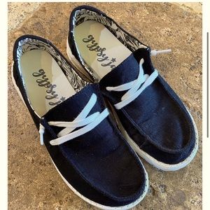 Black Canvas Shoes